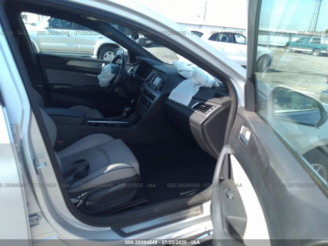 Photo 4 VIN: 5NPE34AB6FH091131 - HYUNDAI SONATA 