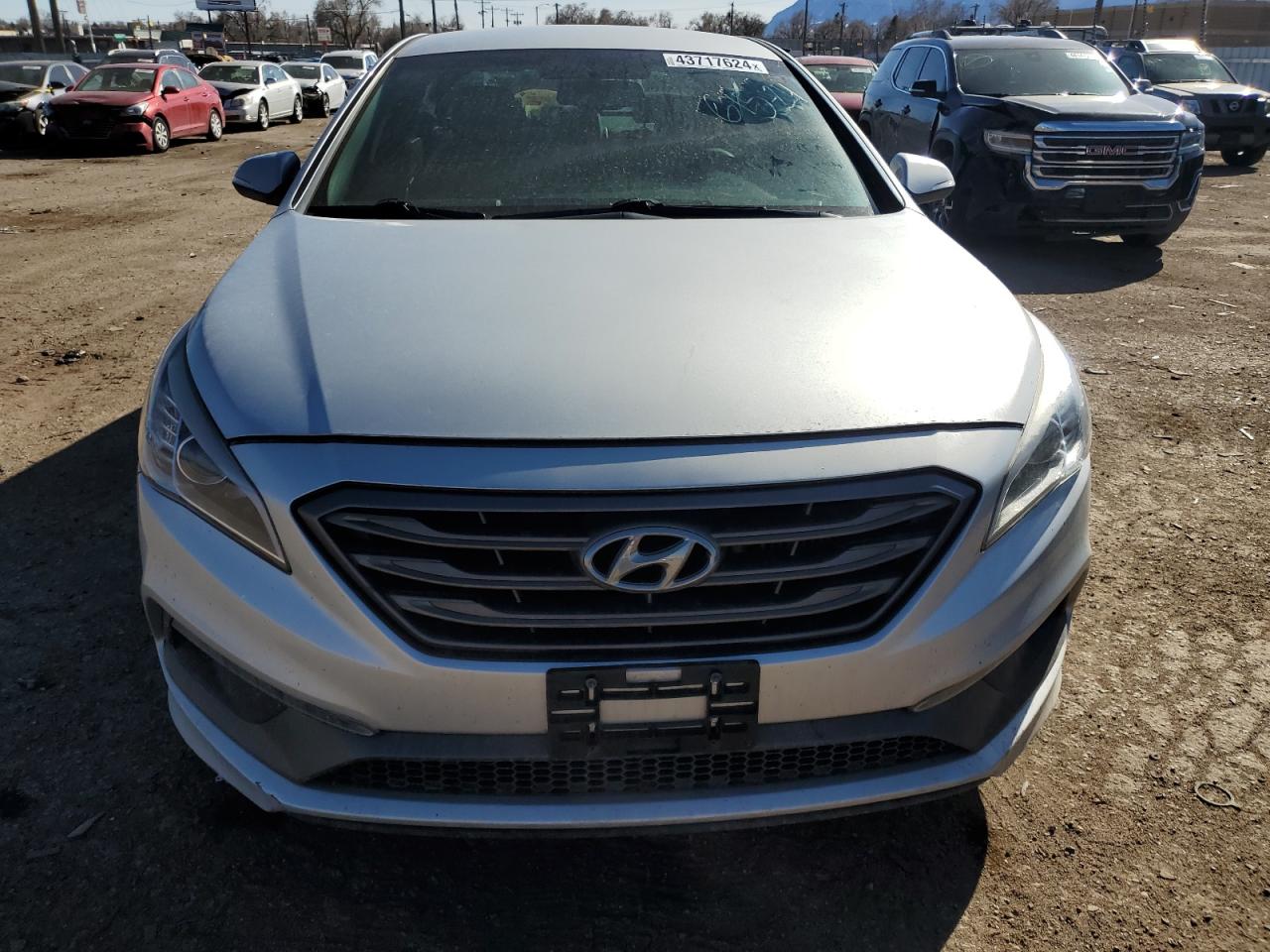 Photo 4 VIN: 5NPE34AB6HH522781 - HYUNDAI SONATA 