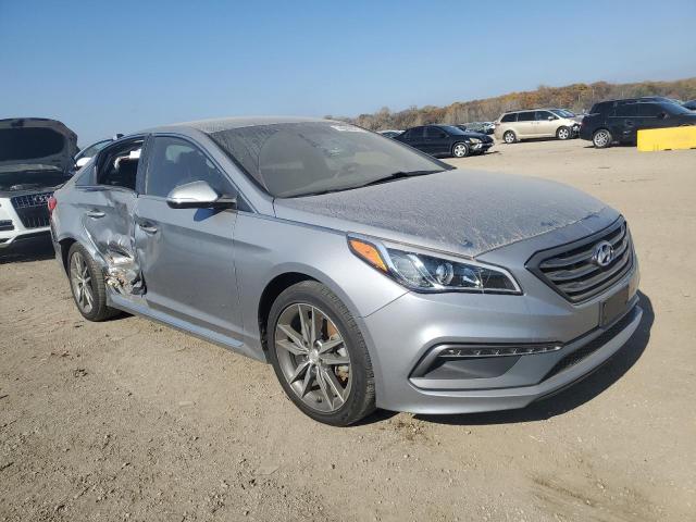 Photo 3 VIN: 5NPE34AB7HH554915 - HYUNDAI SONATA 