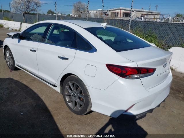 Photo 2 VIN: 5NPE34AB7JH613225 - HYUNDAI SONATA 