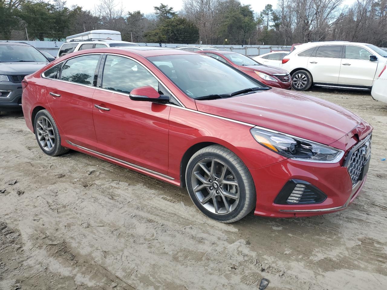 Photo 3 VIN: 5NPE34AB7JH633071 - HYUNDAI SONATA 