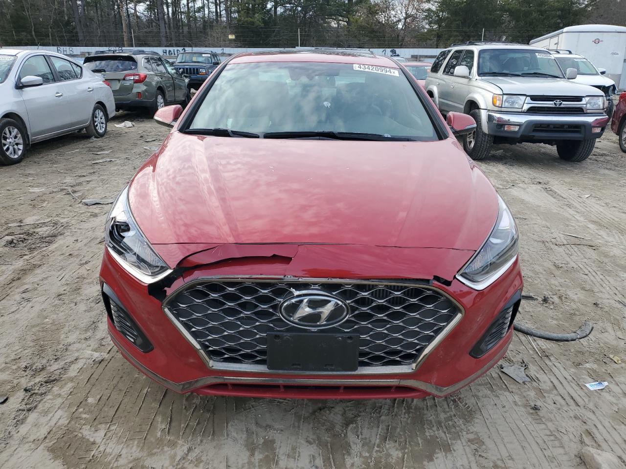 Photo 4 VIN: 5NPE34AB7JH633071 - HYUNDAI SONATA 