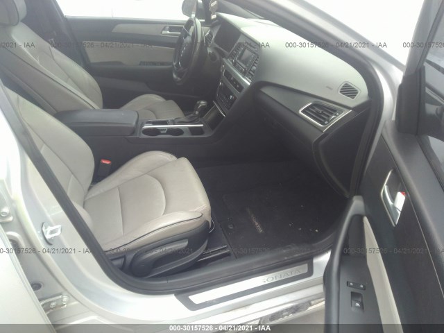 Photo 4 VIN: 5NPE34AB8FH057448 - HYUNDAI SONATA 