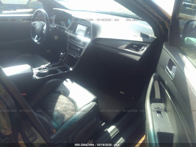 Photo 4 VIN: 5NPE34AB8HH563915 - HYUNDAI SONATA 