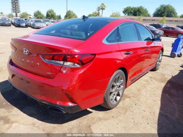 Photo 3 VIN: 5NPE34AB8JH715861 - HYUNDAI SONATA 