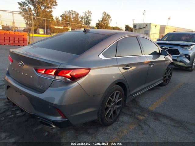 Photo 3 VIN: 5NPE34AB9JH707302 - HYUNDAI SONATA 