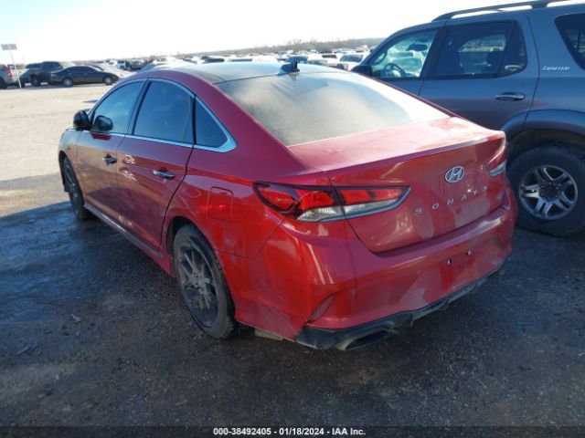 Photo 2 VIN: 5NPE34AB9JH722897 - HYUNDAI SONATA 