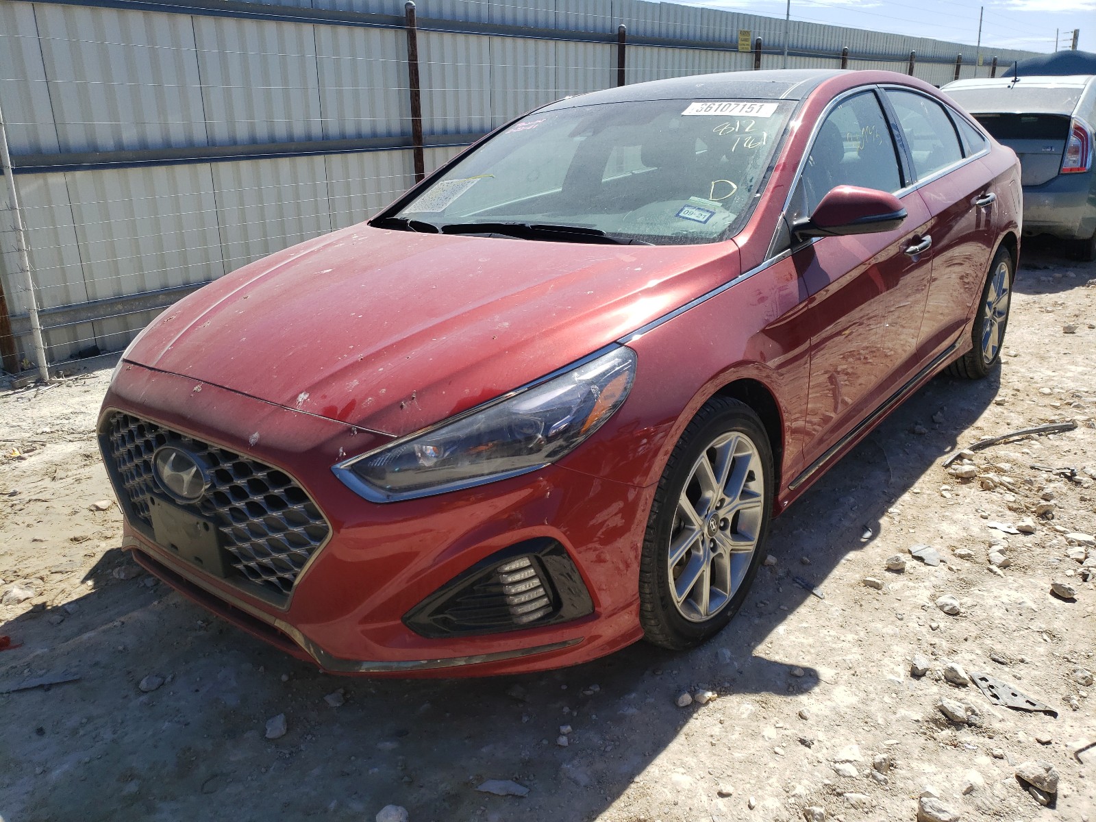 Photo 1 VIN: 5NPE34AB9KH812181 - HYUNDAI SONATA LIM 