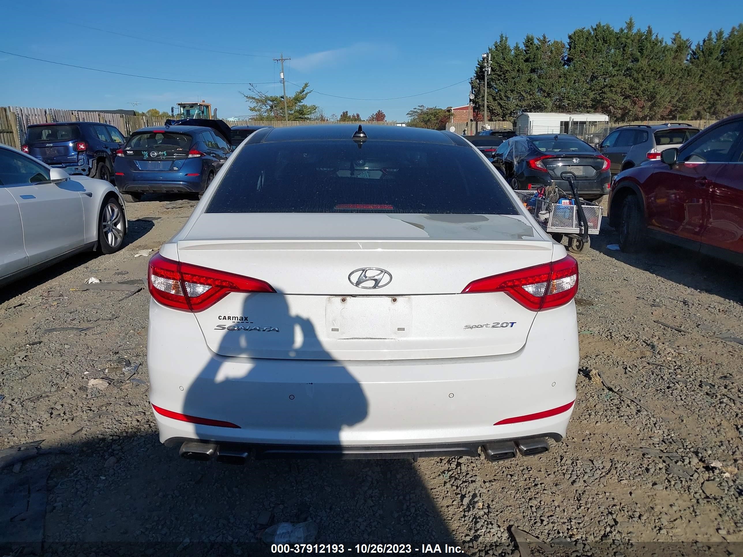 Photo 15 VIN: 5NPE34ABXFH033944 - HYUNDAI SONATA 