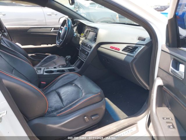 Photo 4 VIN: 5NPE34ABXFH082769 - HYUNDAI SONATA 