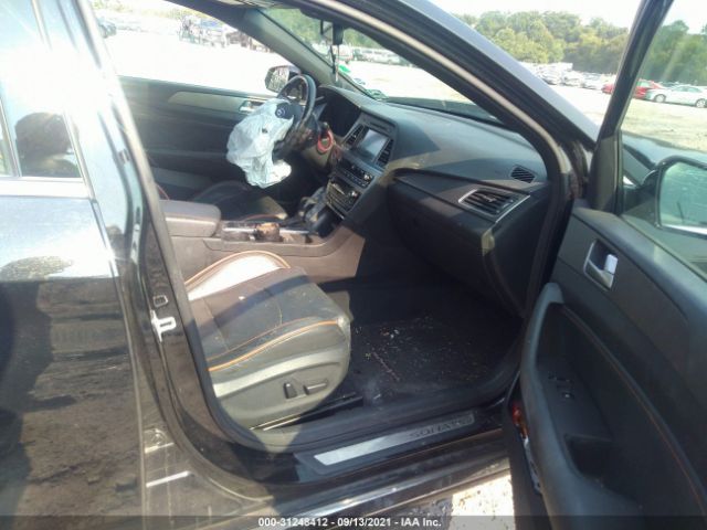 Photo 4 VIN: 5NPE34ABXFH250085 - HYUNDAI SONATA 