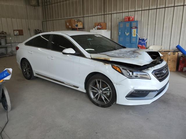 Photo 3 VIN: 5NPE34ABXHH447602 - HYUNDAI SONATA SPO 