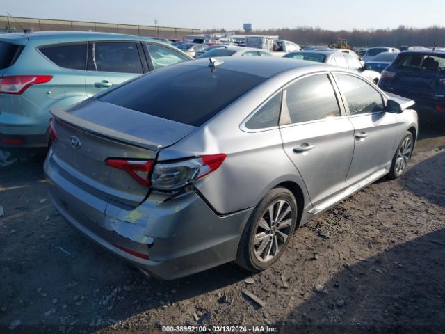 Photo 3 VIN: 5NPE34AF0FH058578 - HYUNDAI SONATA 