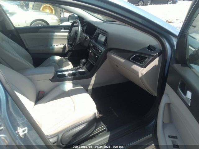 Photo 4 VIN: 5NPE34AF0FH066115 - HYUNDAI SONATA 