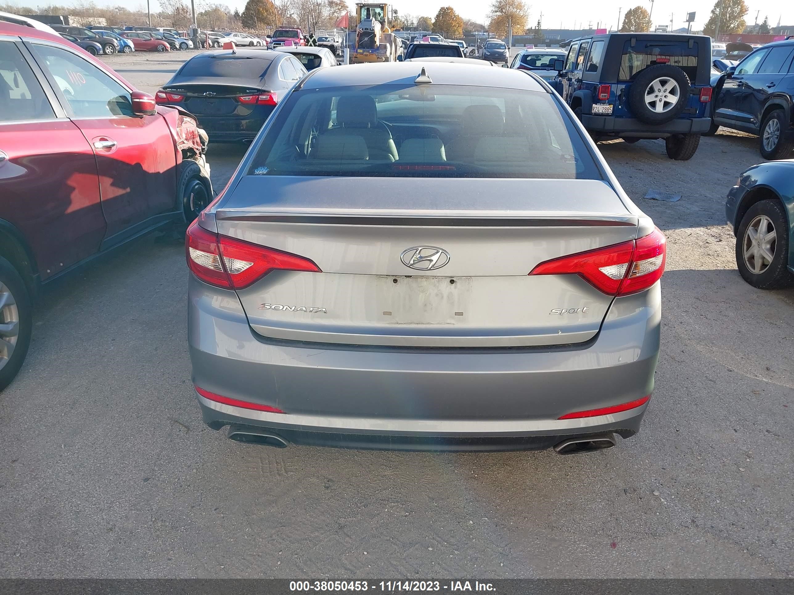 Photo 15 VIN: 5NPE34AF0FH114311 - HYUNDAI SONATA 