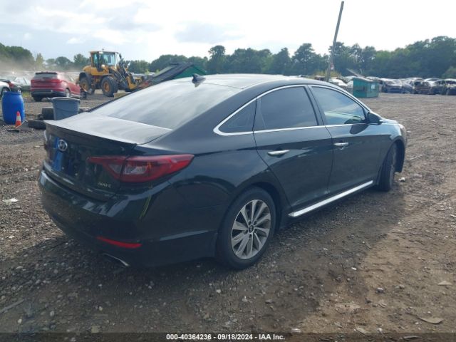 Photo 3 VIN: 5NPE34AF0FH135627 - HYUNDAI SONATA 