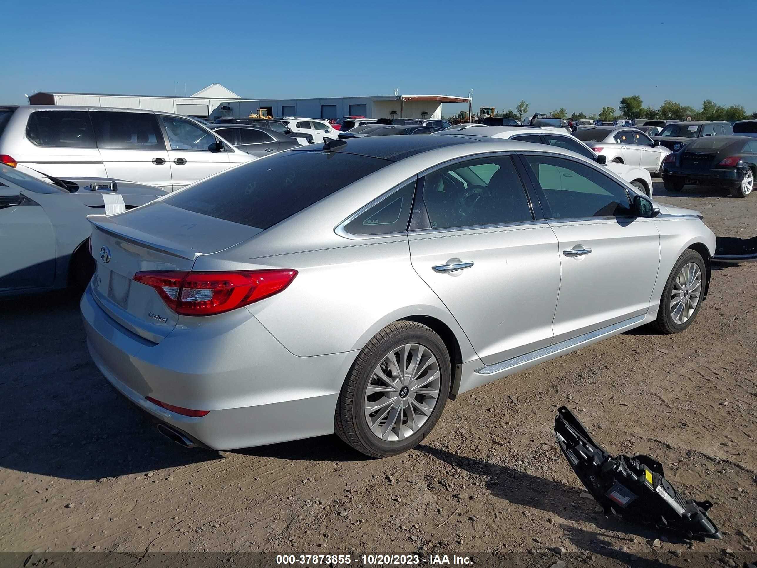 Photo 3 VIN: 5NPE34AF0FH137555 - HYUNDAI SONATA 