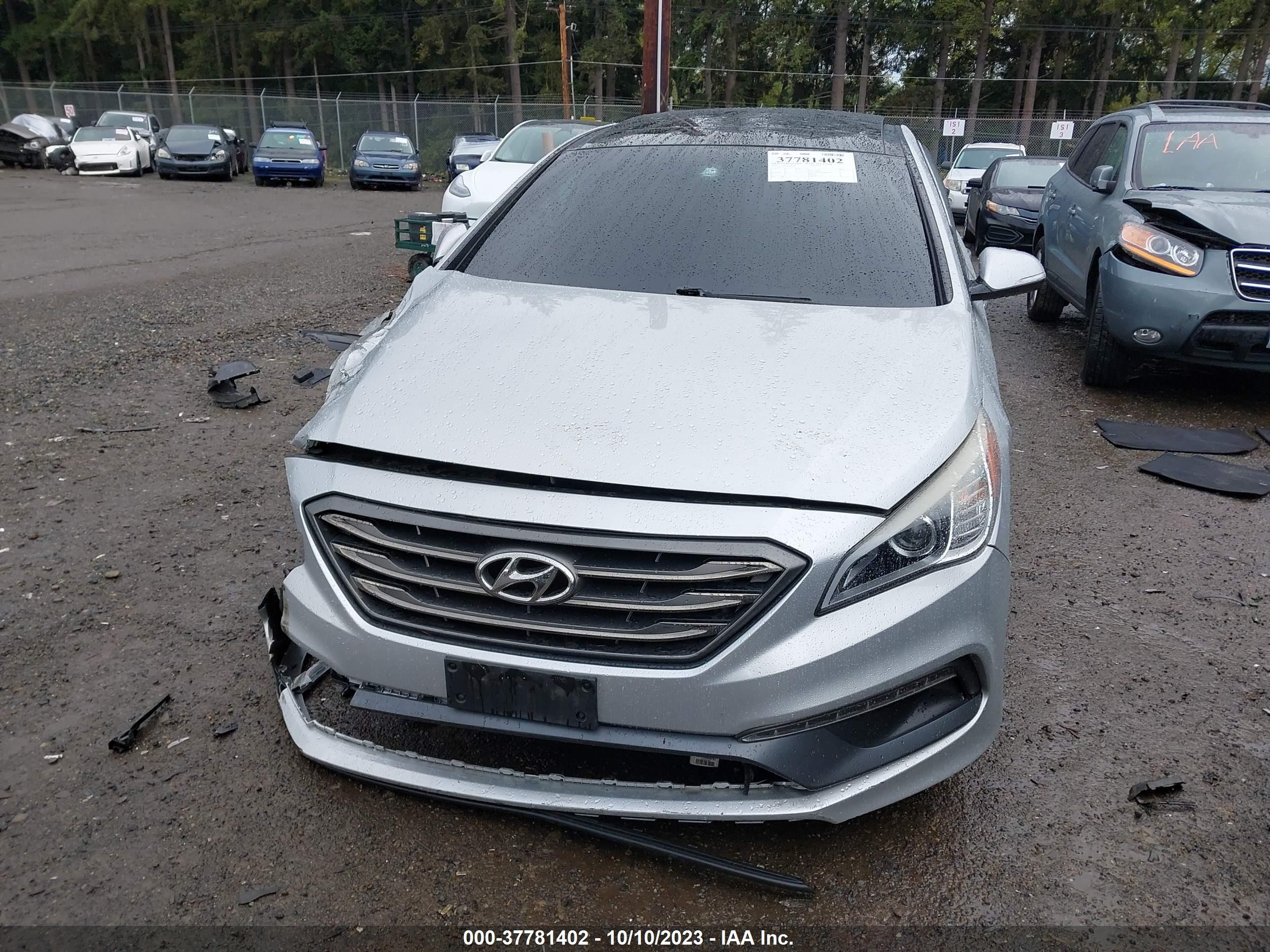 Photo 10 VIN: 5NPE34AF0GH262573 - HYUNDAI SONATA 