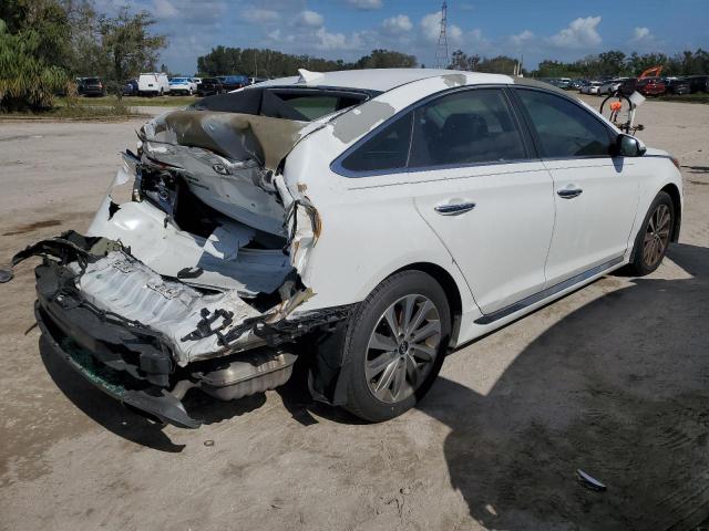 Photo 2 VIN: 5NPE34AF0GH325560 - HYUNDAI SONATA SPO 