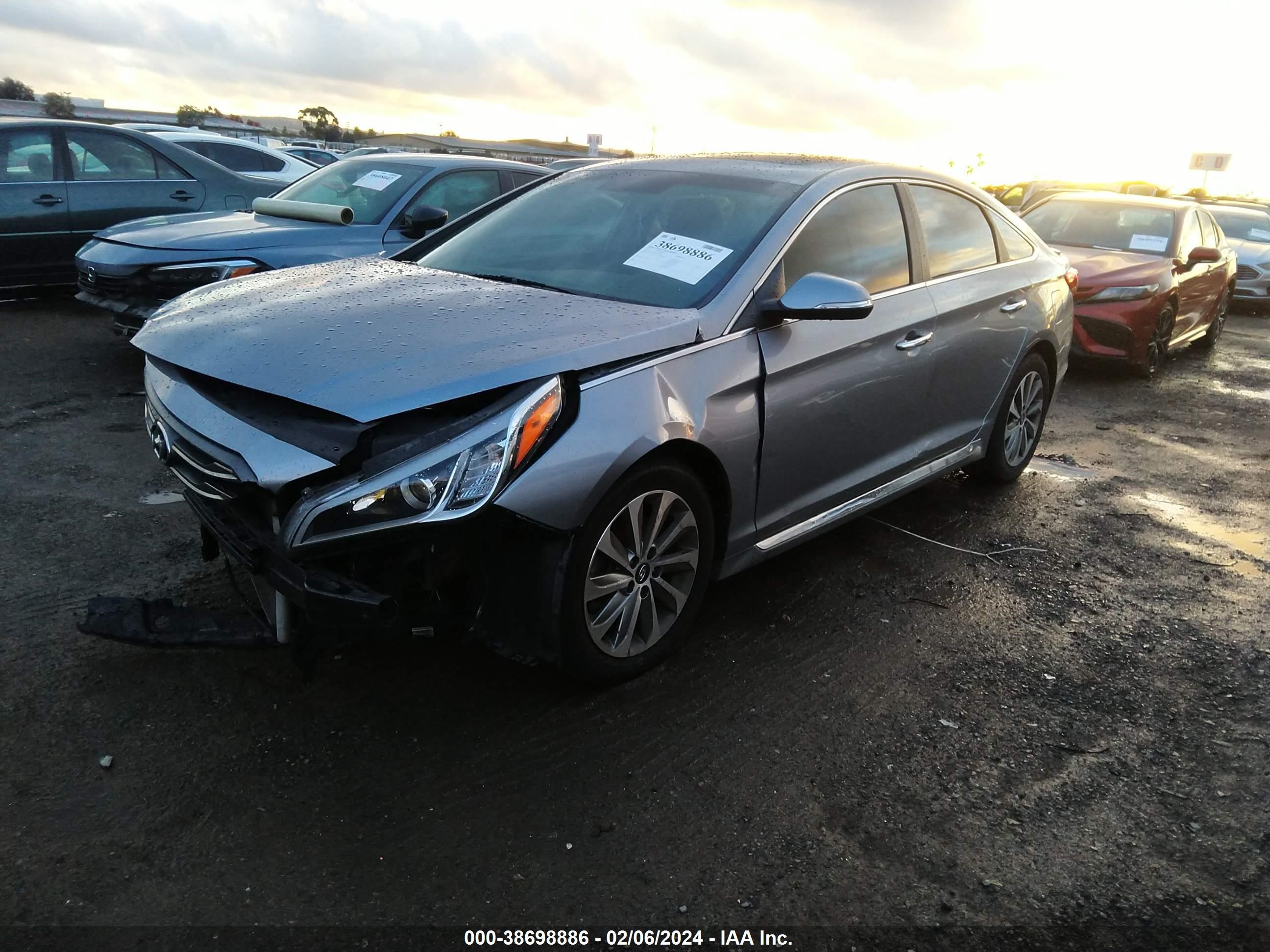 Photo 1 VIN: 5NPE34AF0GH345940 - HYUNDAI SONATA 