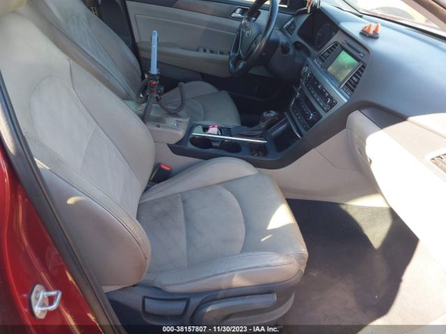 Photo 4 VIN: 5NPE34AF0GH392093 - HYUNDAI SONATA 