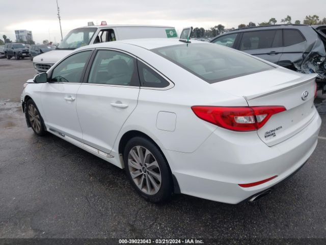 Photo 2 VIN: 5NPE34AF0HH437745 - HYUNDAI SONATA 