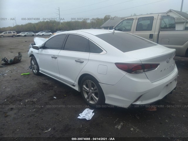 Photo 2 VIN: 5NPE34AF0JH619063 - HYUNDAI SONATA 