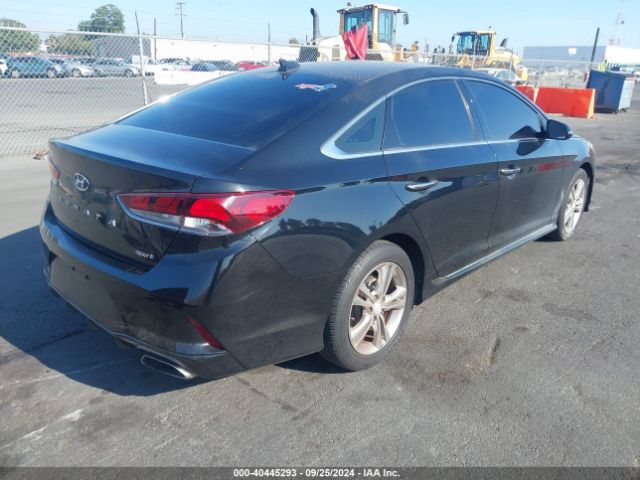 Photo 3 VIN: 5NPE34AF0JH619323 - HYUNDAI SONATA 