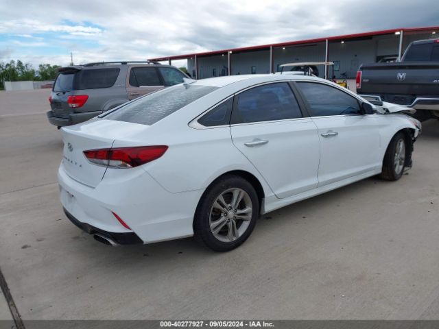 Photo 3 VIN: 5NPE34AF0JH620956 - HYUNDAI SONATA 