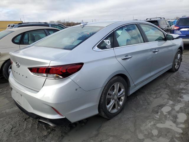 Photo 2 VIN: 5NPE34AF0JH624795 - HYUNDAI SONATA 