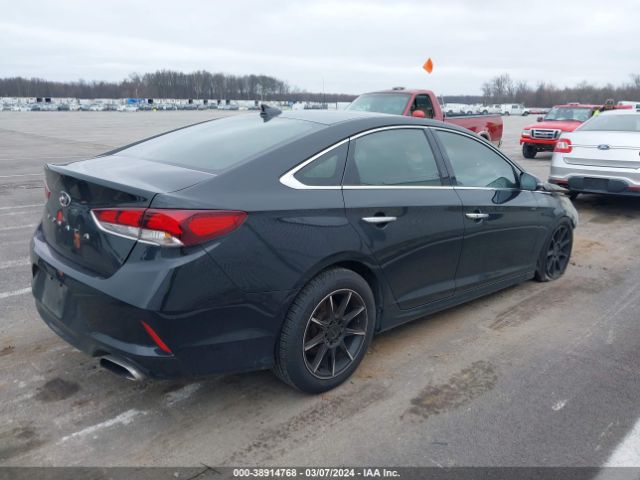 Photo 3 VIN: 5NPE34AF0JH646411 - HYUNDAI SONATA 