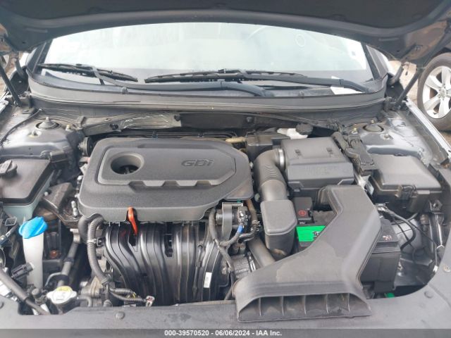 Photo 9 VIN: 5NPE34AF0JH649440 - HYUNDAI SONATA 