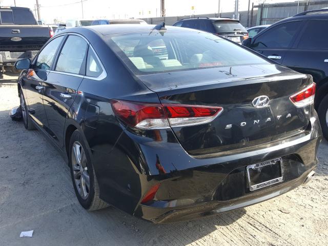 Photo 2 VIN: 5NPE34AF0JH652595 - HYUNDAI SONATA 