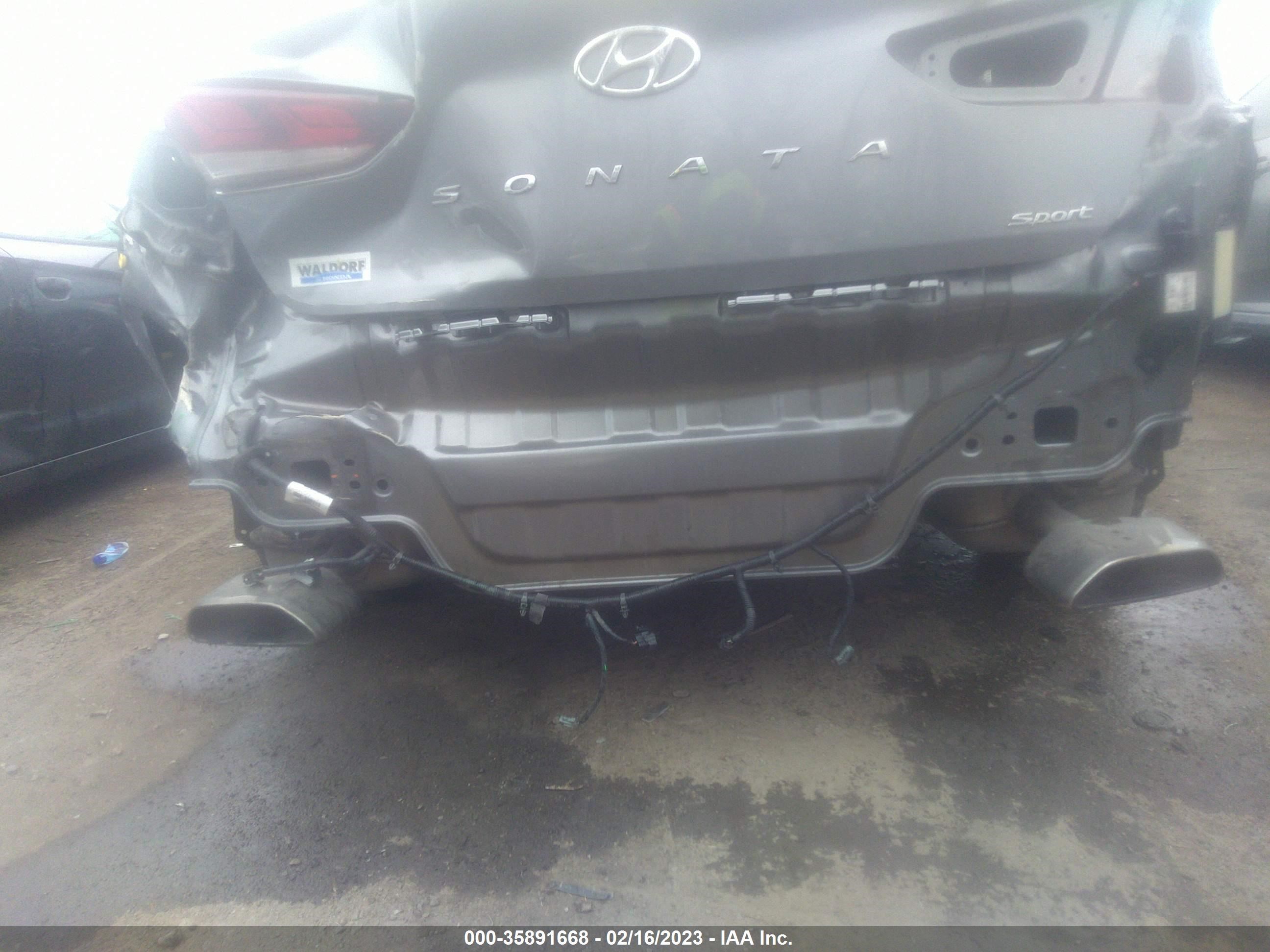 Photo 5 VIN: 5NPE34AF0JH656095 - HYUNDAI SONATA 