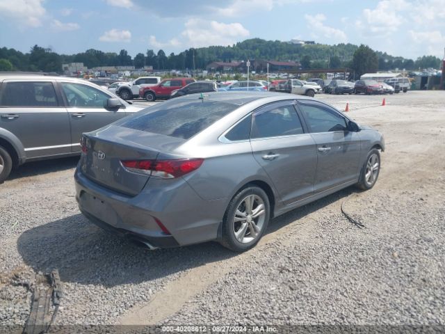 Photo 3 VIN: 5NPE34AF0JH666822 - HYUNDAI SONATA 