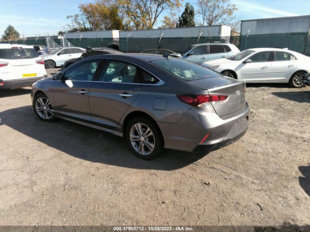 Photo 2 VIN: 5NPE34AF0JH667808 - HYUNDAI SONATA 