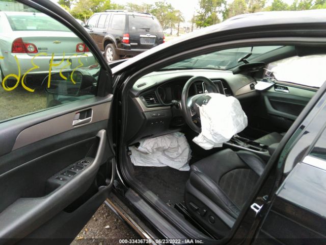 Photo 4 VIN: 5NPE34AF0JH698380 - HYUNDAI SONATA 