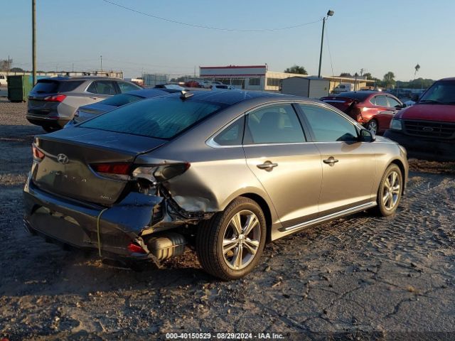 Photo 3 VIN: 5NPE34AF0JH706753 - HYUNDAI SONATA 