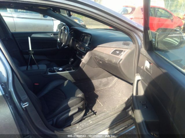 Photo 4 VIN: 5NPE34AF0JH706851 - HYUNDAI SONATA 