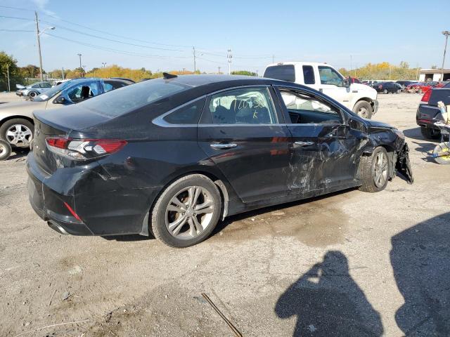 Photo 2 VIN: 5NPE34AF0JH720250 - HYUNDAI SONATA 