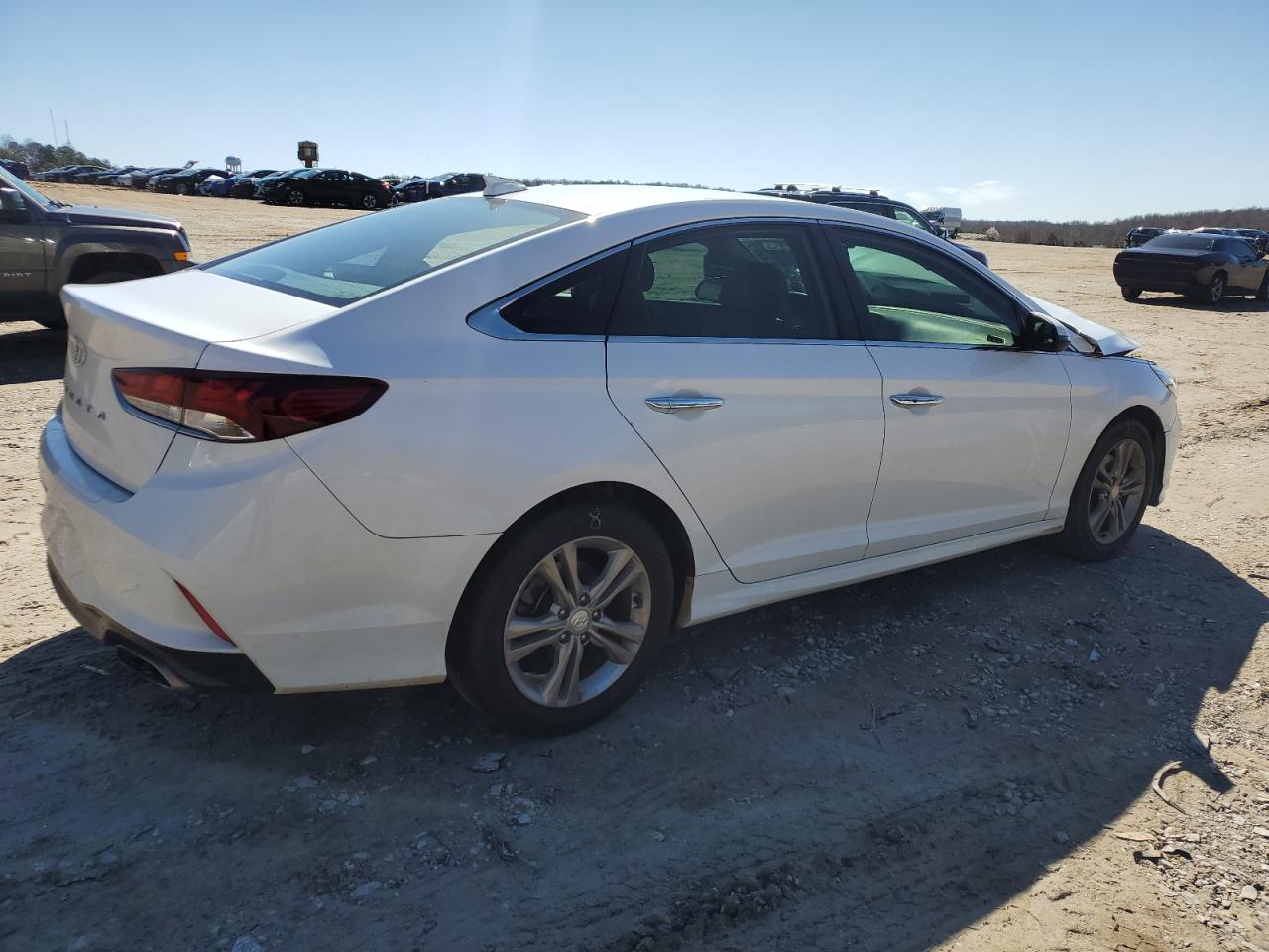 Photo 2 VIN: 5NPE34AF0KH731217 - HYUNDAI SONATA 