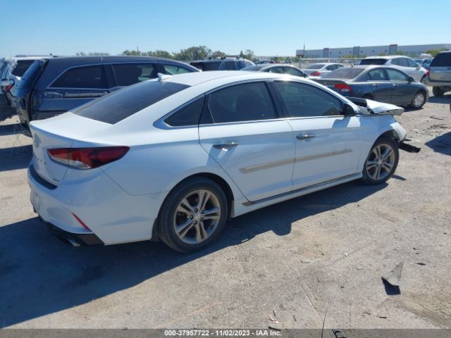 Photo 3 VIN: 5NPE34AF0KH743643 - HYUNDAI SONATA 