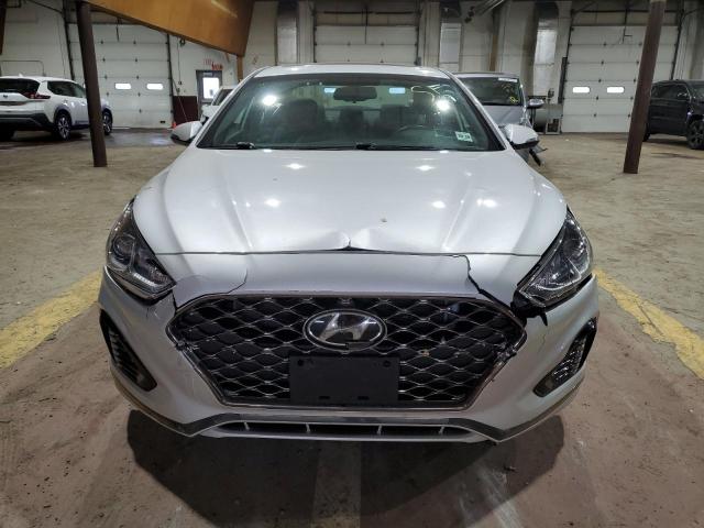 Photo 4 VIN: 5NPE34AF0KH760930 - HYUNDAI SONATA 