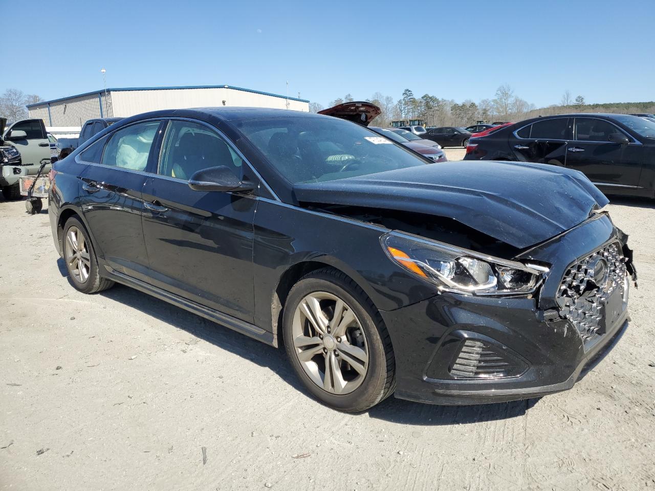 Photo 3 VIN: 5NPE34AF0KH761902 - HYUNDAI SONATA 