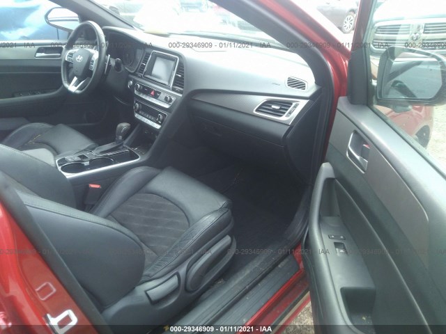 Photo 4 VIN: 5NPE34AF0KH773306 - HYUNDAI SONATA 