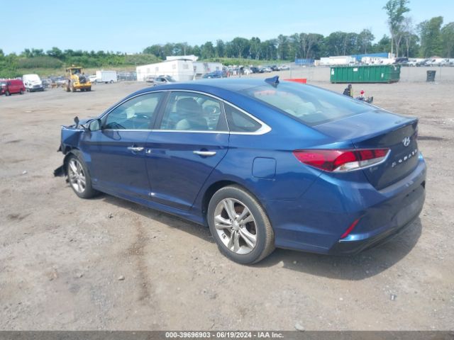 Photo 2 VIN: 5NPE34AF0KH818759 - HYUNDAI SONATA 