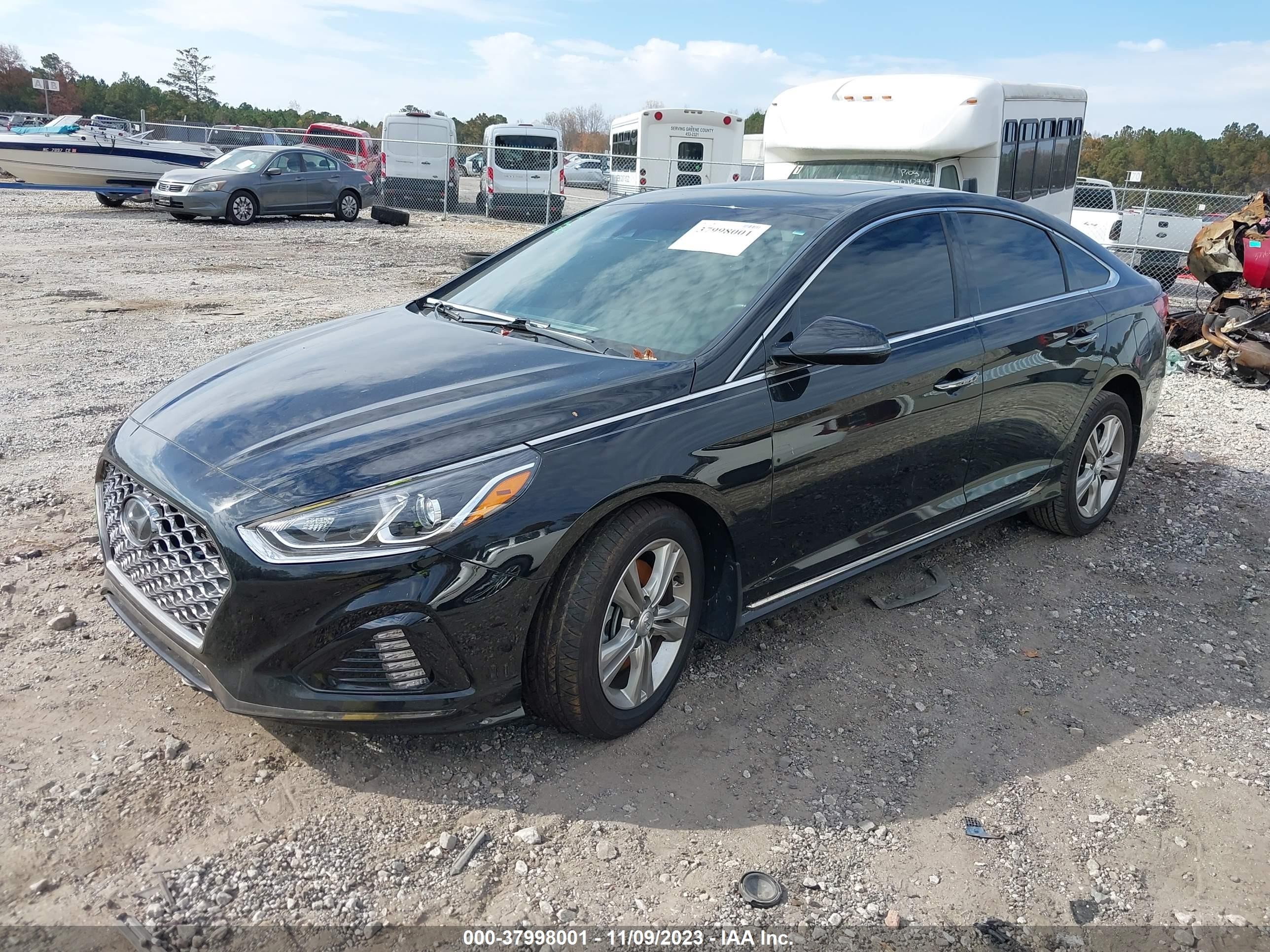 Photo 1 VIN: 5NPE34AF0KH821242 - HYUNDAI SONATA 