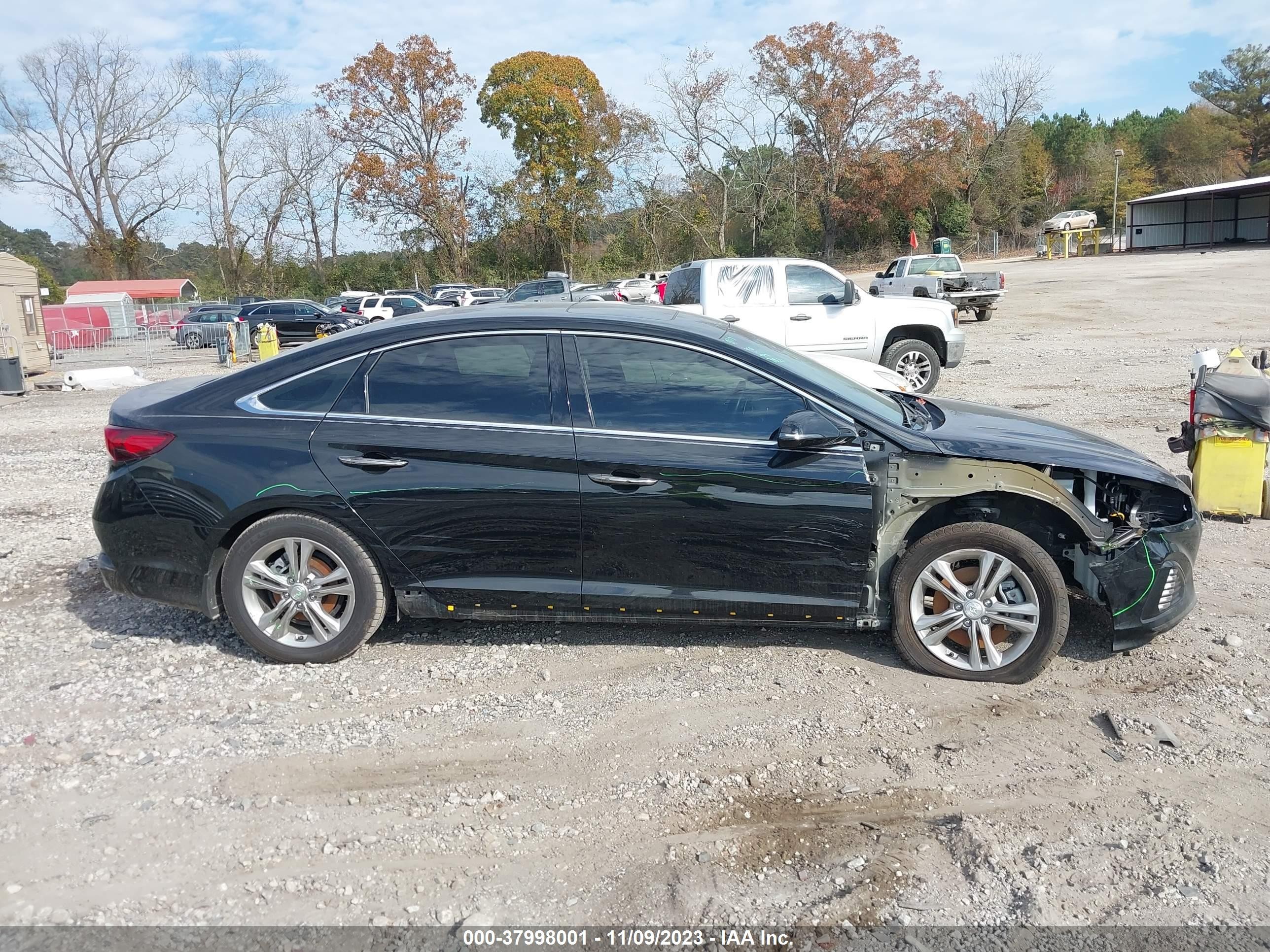 Photo 12 VIN: 5NPE34AF0KH821242 - HYUNDAI SONATA 