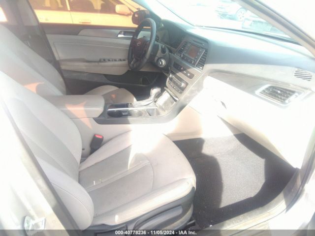 Photo 4 VIN: 5NPE34AF1FH027677 - HYUNDAI SONATA 