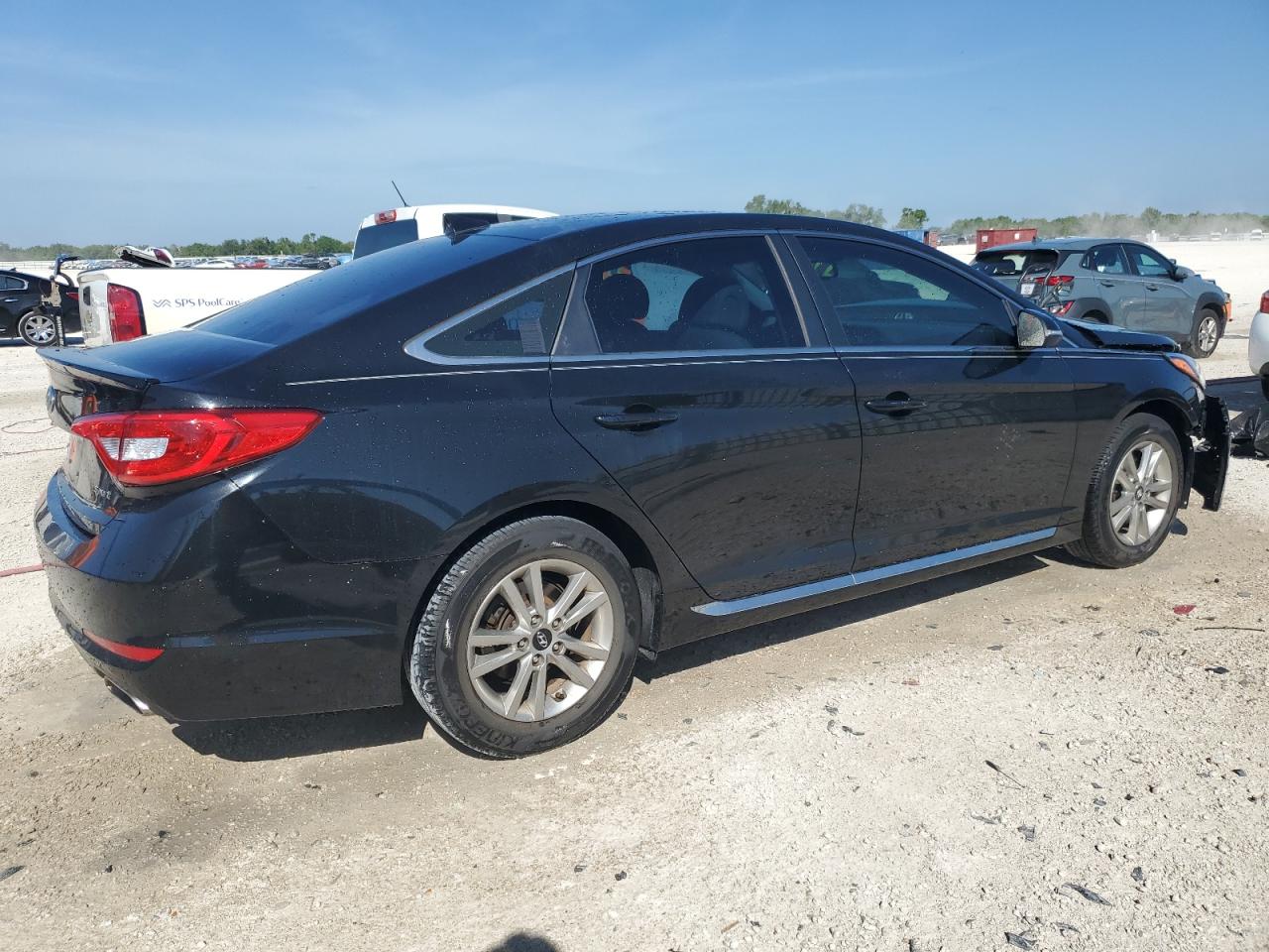 Photo 2 VIN: 5NPE34AF1FH042938 - HYUNDAI SONATA 